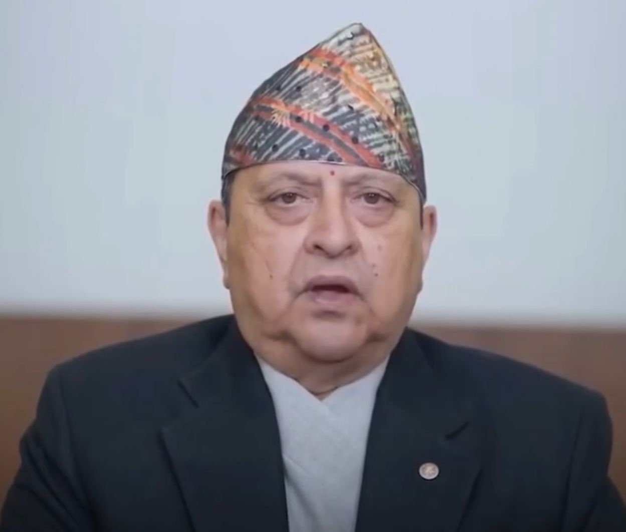 पूर्वराजाको अभिव्यक्तिले देशभर बहस छेड्यो: गणतन्त्र र राजतन्त्रका पक्षमा नयाँ बहस सुरु